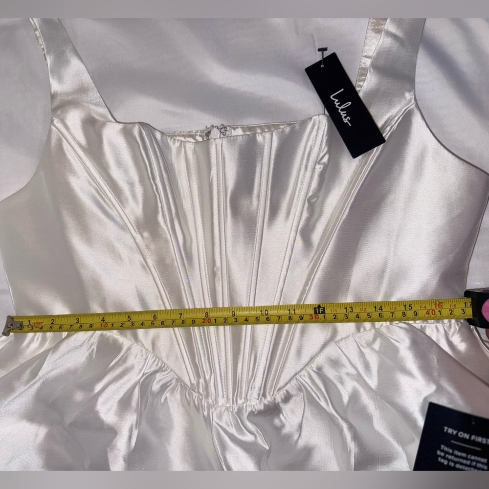 Lulu's NWT Elegant White Satin Bubbly Corset Mini Wedding/Blacktie Dress Size XL - Picture 9 of 16